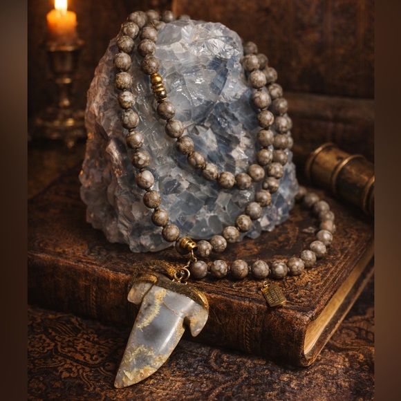Miller Mae Agate Arrowhead NecklaceBoho BrassOrig $150